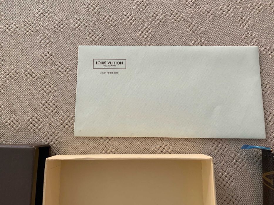 Louis Vuitton дамски портфейл/портмоне оригинал НОВО!!!