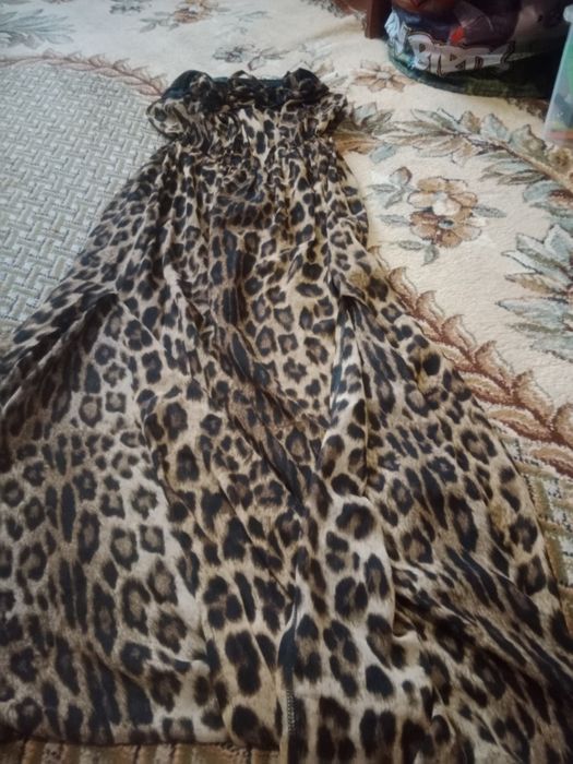 Отдам вещи на девушку