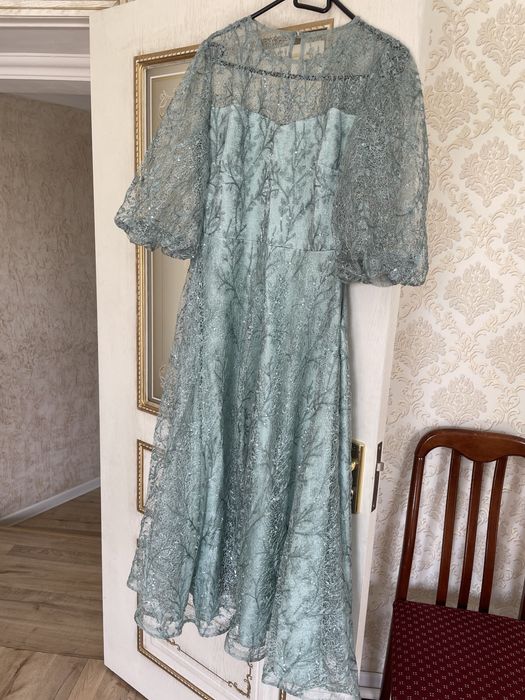 Нарядное платье