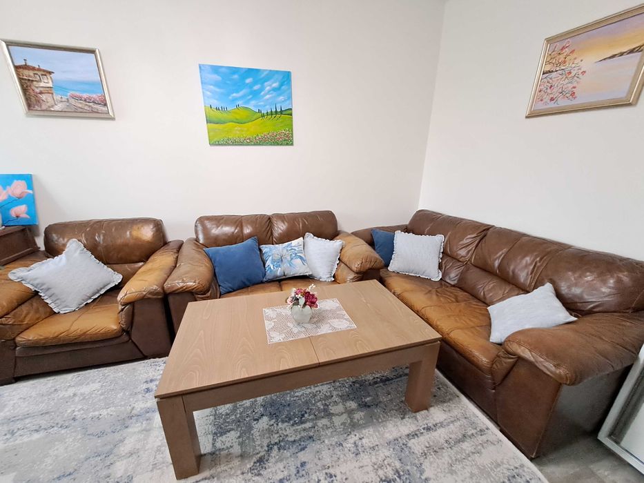 Холова Гарнитура, Естествена Кожа, от Англия.