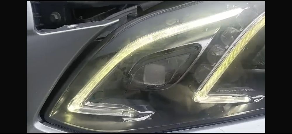 Far Mercedes E-Class W212 Facelift 2013 - 2016 Far stanga led