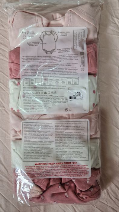 Vând body-uri bebeluși