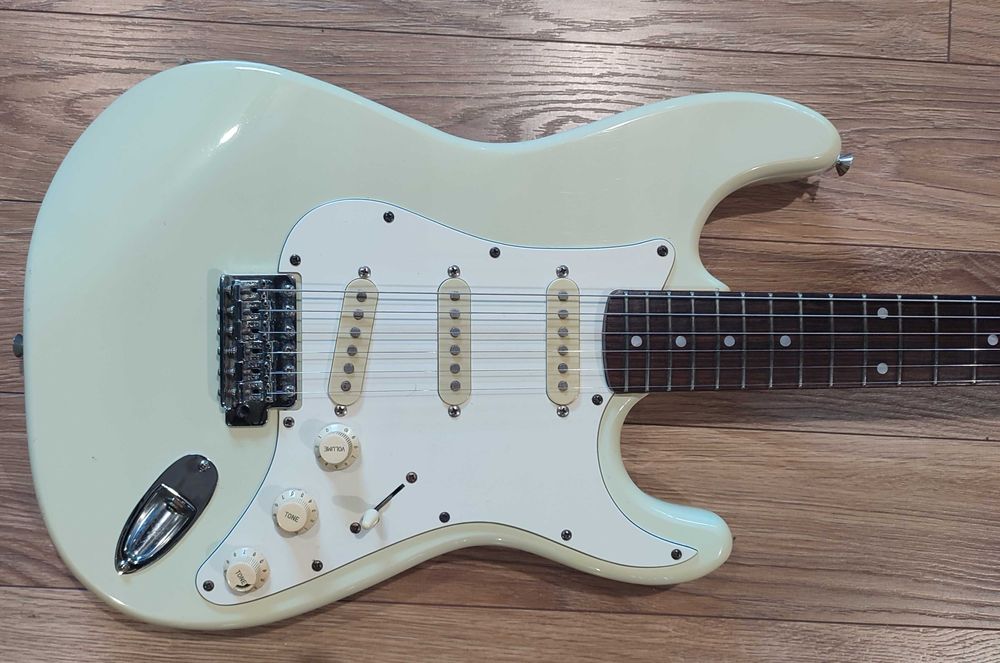 Китара Fender Squier Samik Korea 1989г