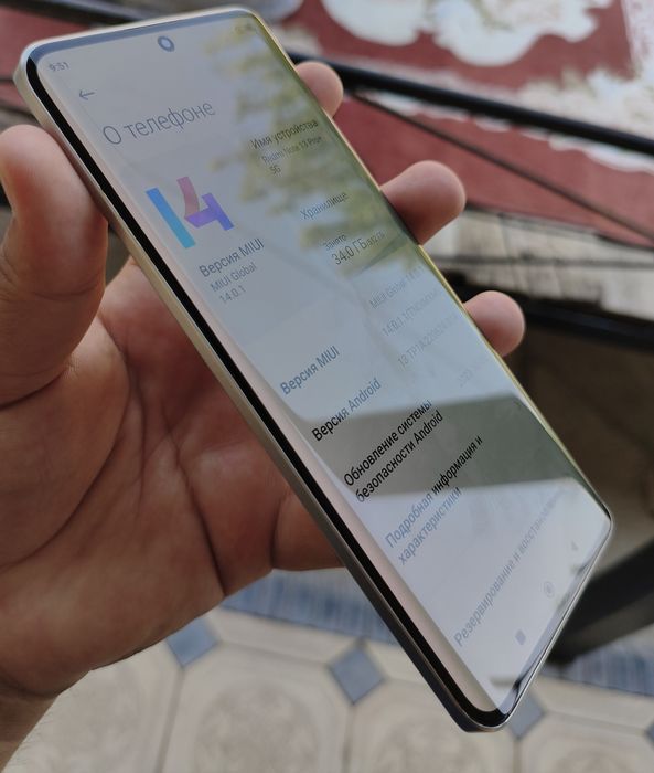 Xiaomi Redmi note 13 pro plus