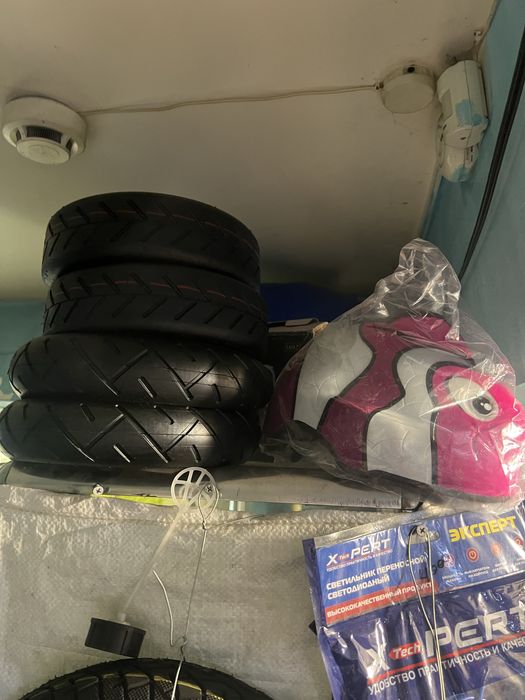 Велошлем .Велозапчасти.Камеры .Велопокрышки