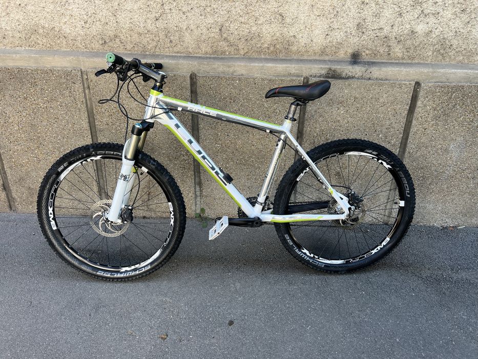 Bicicleta Mountainbike marca Cube 26“ stare buna