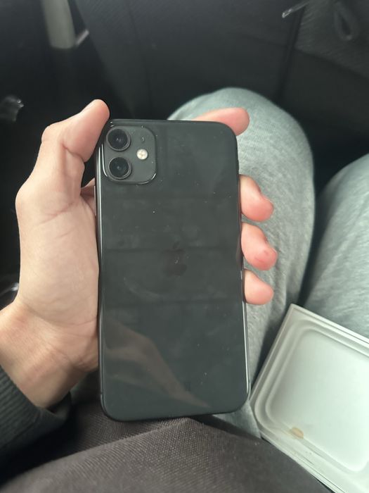 IPhone 11 идеал,торг есть