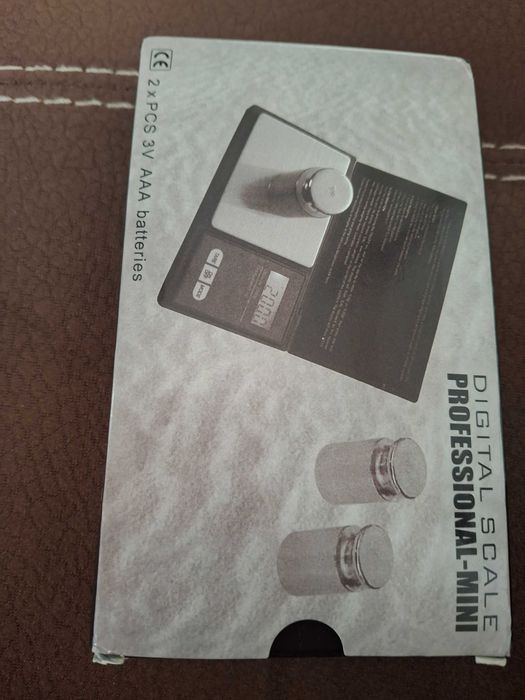 Прецизна електронна везна, 200 г/0,01 г, LCD дисплей, преносима