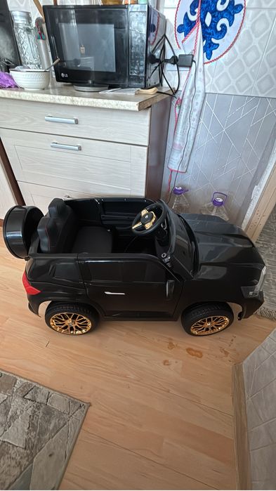 Электромобиль Toyota