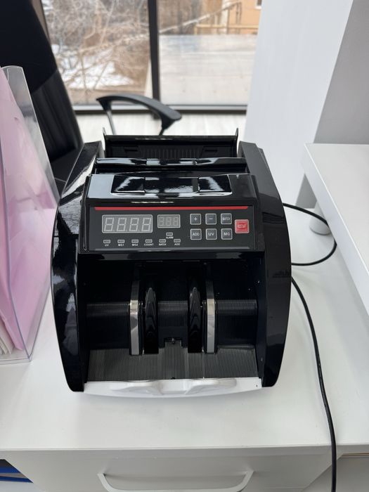 Машинка для счёта денег