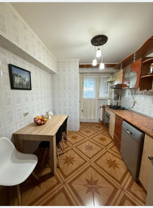 Apartament de închiriat 2 camere BR-uri