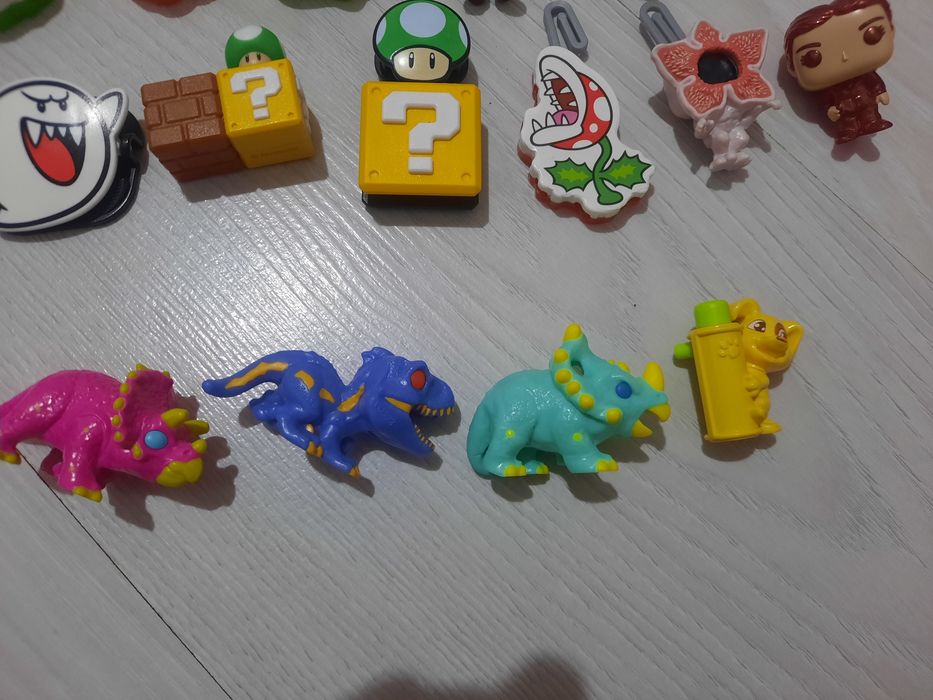 Jucarii kinder pt colecționari