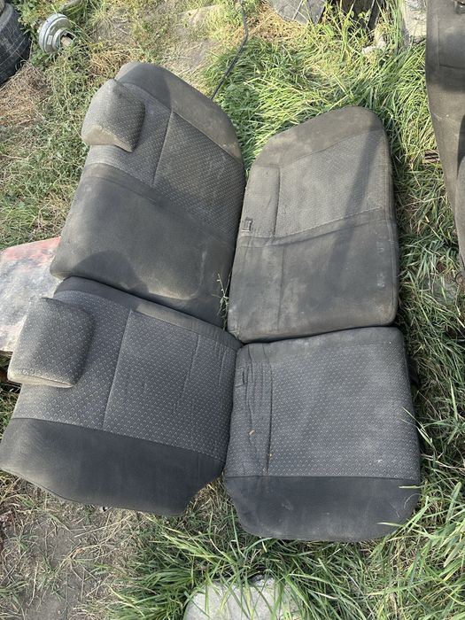 Продам комплект сидение