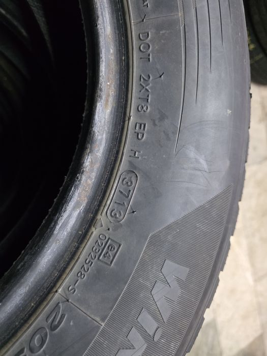 4бр Зимни гуми 205 70 15 - Hankook