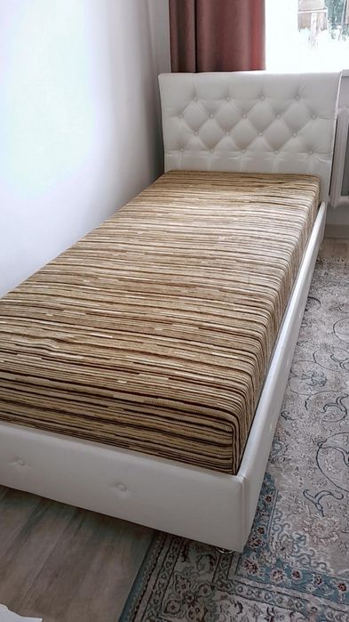 Кровать эко кожа