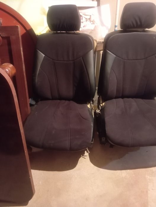 Сидения подголвник