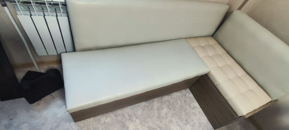 Кухонный уголок-кровать