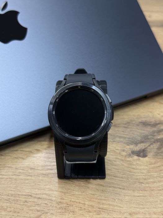 Смарт часы Samsung Galaxy Watch 4 Classic