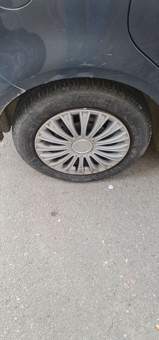 Cauciucuri vara 4 buc plus jante 165.70.14