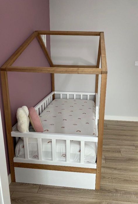 Детско легло тип къщичка монтесори