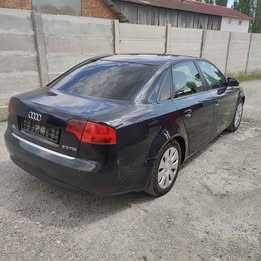 Dezmembram Audi A4 B7 berlina Usa fata stanga / spate dreapta