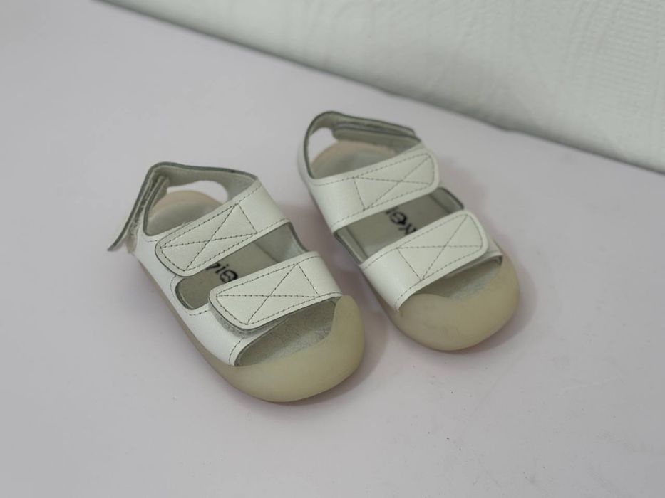 Обувь на девочку