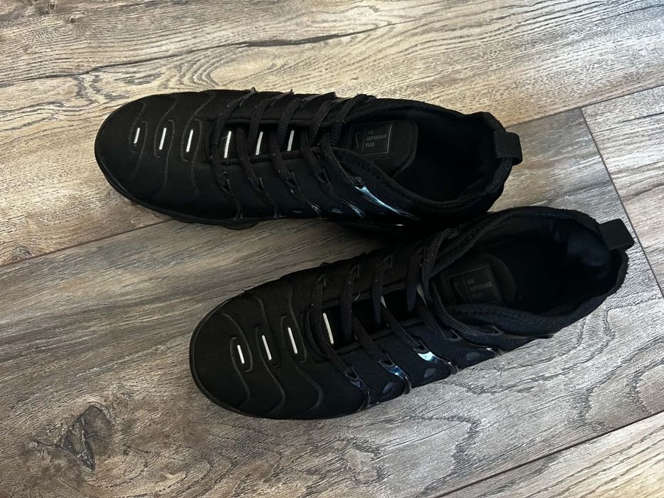 Оригинални nike vapormax plus