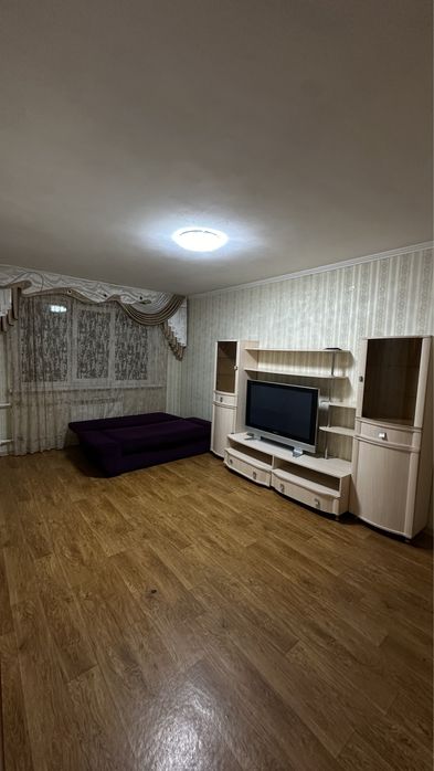 Продам 2 х комнатную в самом центре города