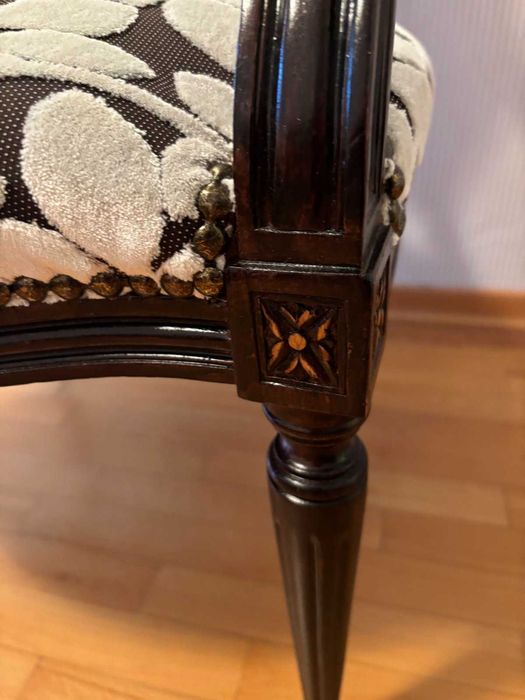 Антикварно кресло, изработено в периода 1910-1920 г.