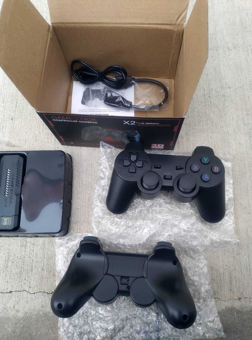 Ретро конзола Gamestick 30 000 игри, съвместима с 23 емулатора, 2 x бе