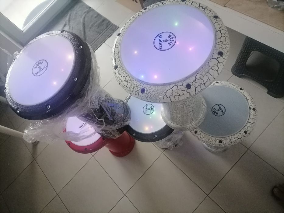 Tarabane Originale profesionale 8 suruburi si cu full accesorii tipla