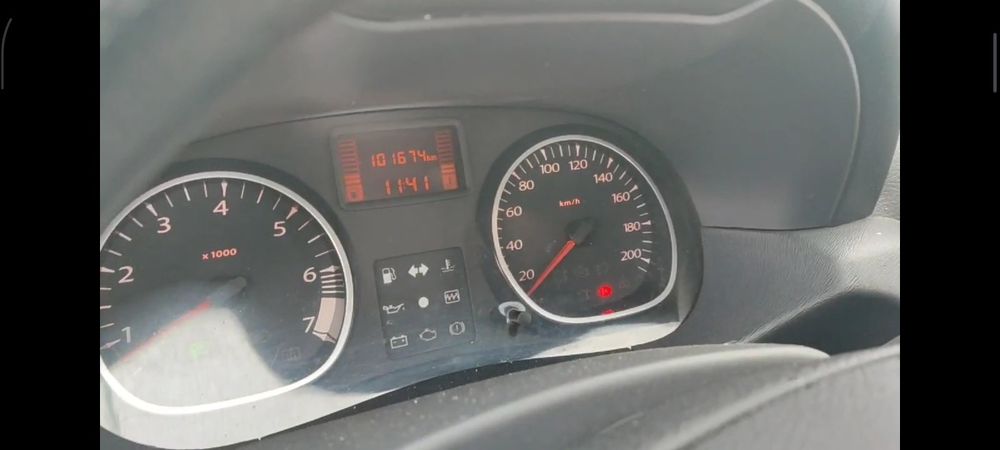 Renault Duster 2013год по запчастям Дастер 2.0л