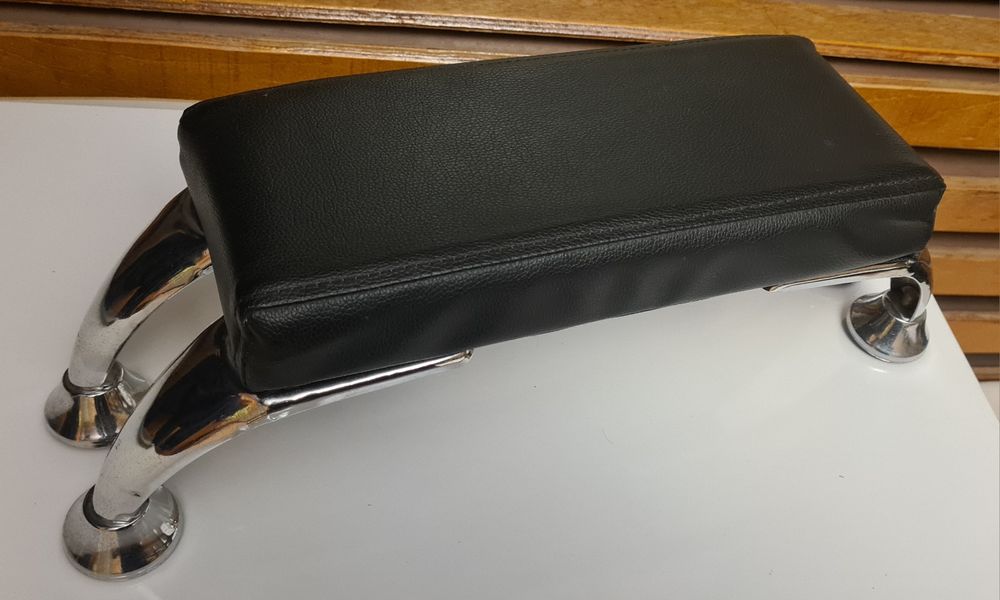 Маникюр, поставка за ръце