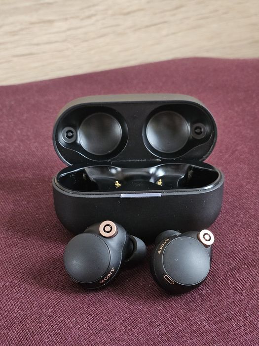 Sony WF-1000XM4 черни