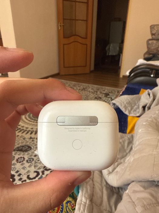 Air pods 2 продам срочно