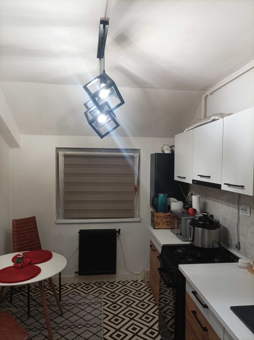 Apartament decomandat cu o cameră, locație excelentă – Florești