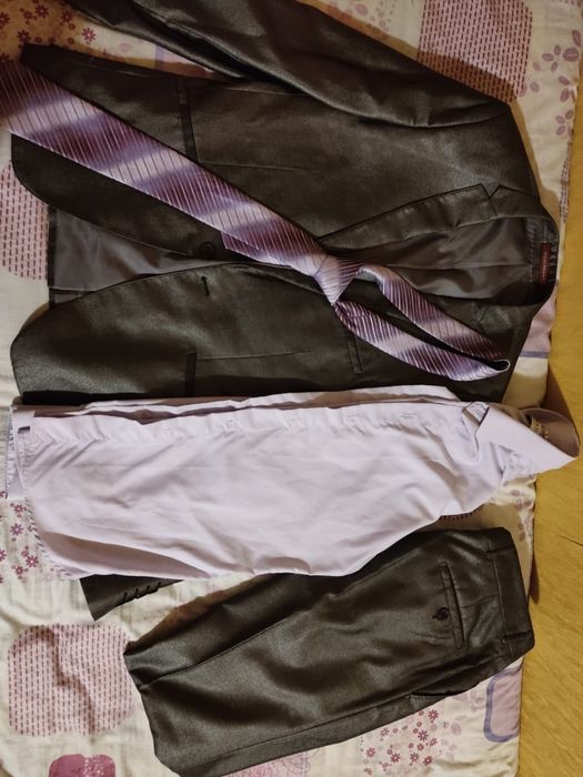 Продам мужской костюм