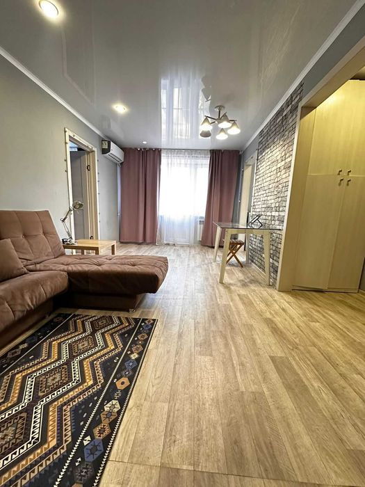 Продам 2ком квартиру Царева 4