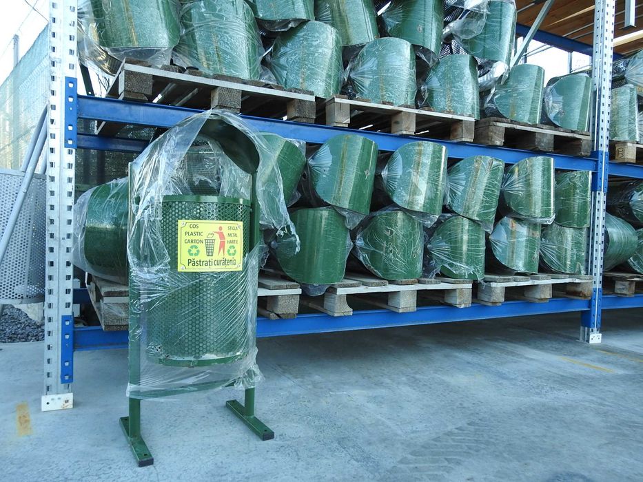 Cos gunoi ,parcuri ,primarii, stradale banci parcuri centre comerciale