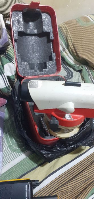 СРОЧНО сотилади.орзонга. Нивелир НА730