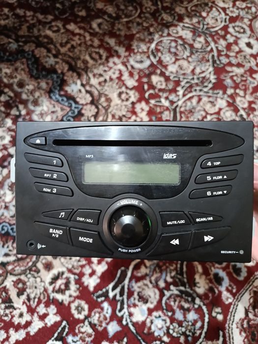 Срочно продаётся Магнитофон от Жентры