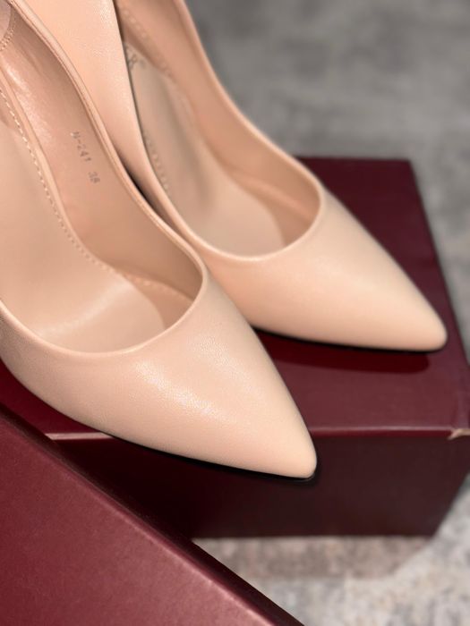 Женские туфли 38 р.