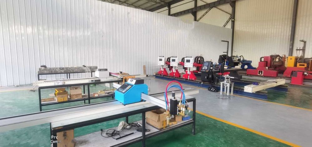 Masina CNC portabila de debitat cu plasma