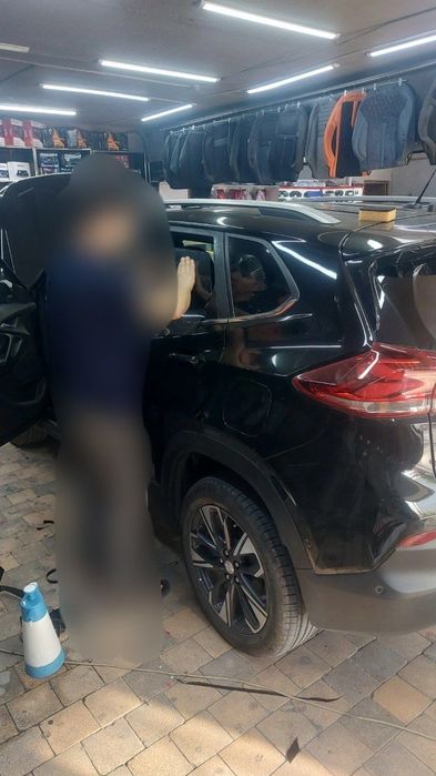 Tracker 2  premier plus