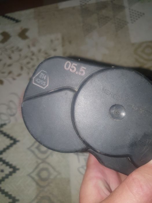 Продам дросельную заслонку