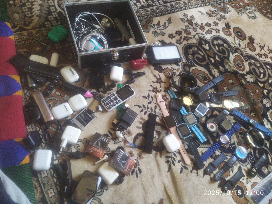 Продам Часы разных