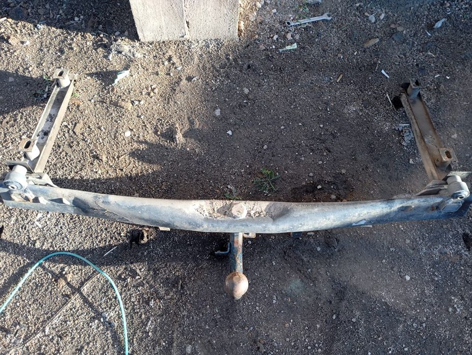 Продам фаркоп на ауди