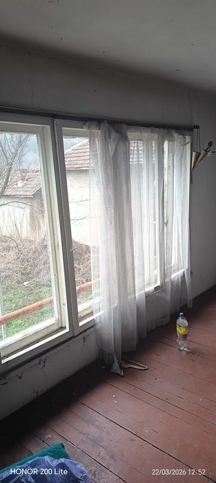 Продава се Къща в с. Ореховица, Област Плевен - 200 кв.м за 39 €/кв.м - Снимка #2