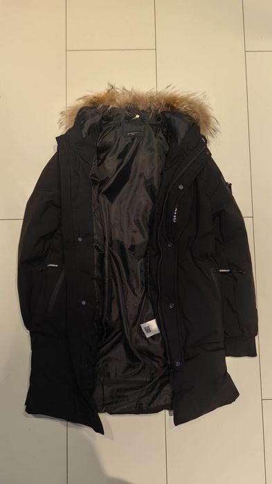 Givency, парка с пух