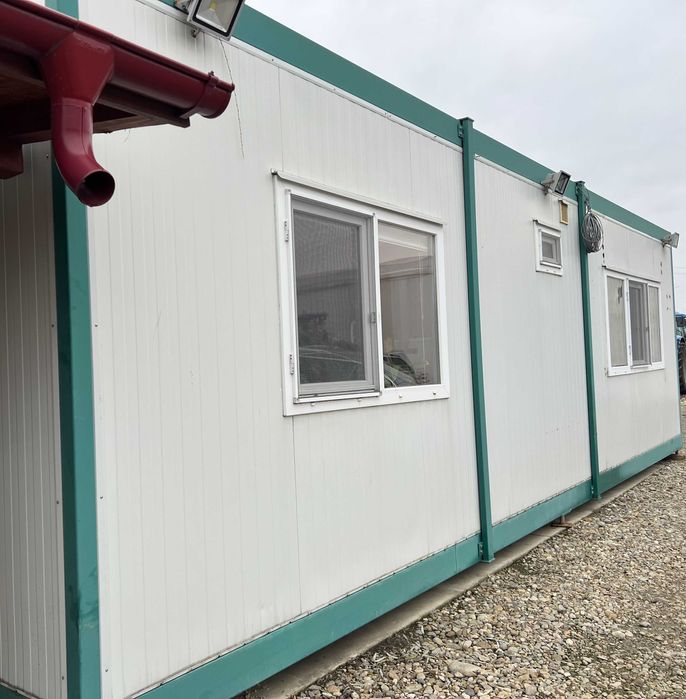 Container compartimentat